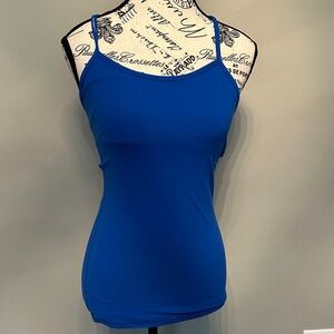 Lululemon size 4 Power Y Top